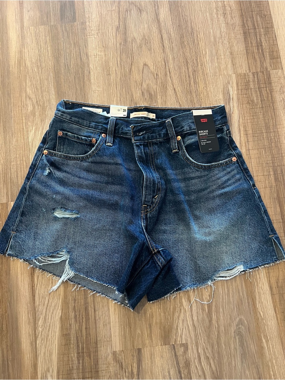 Levi's Women's Ribcage Shorts Size 31